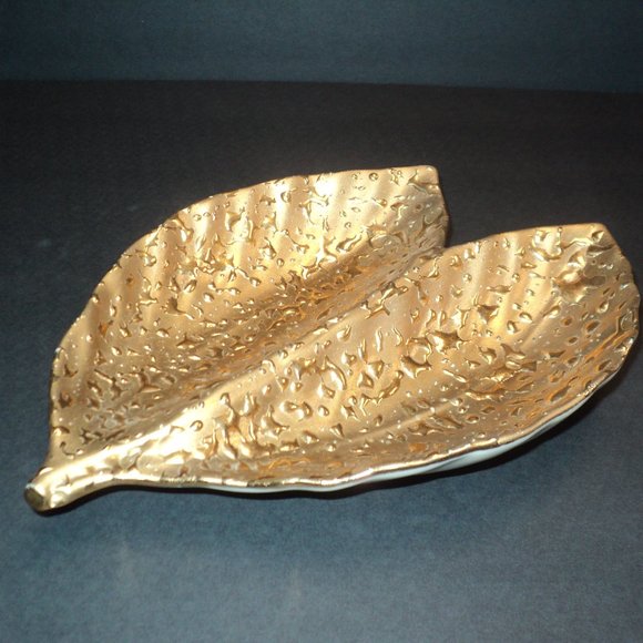 Vintage Weeping Bright 22K Gold Candy Dish Leaf 10" x 6 3/4" 1960 Made in USA - Picture 1 of 4